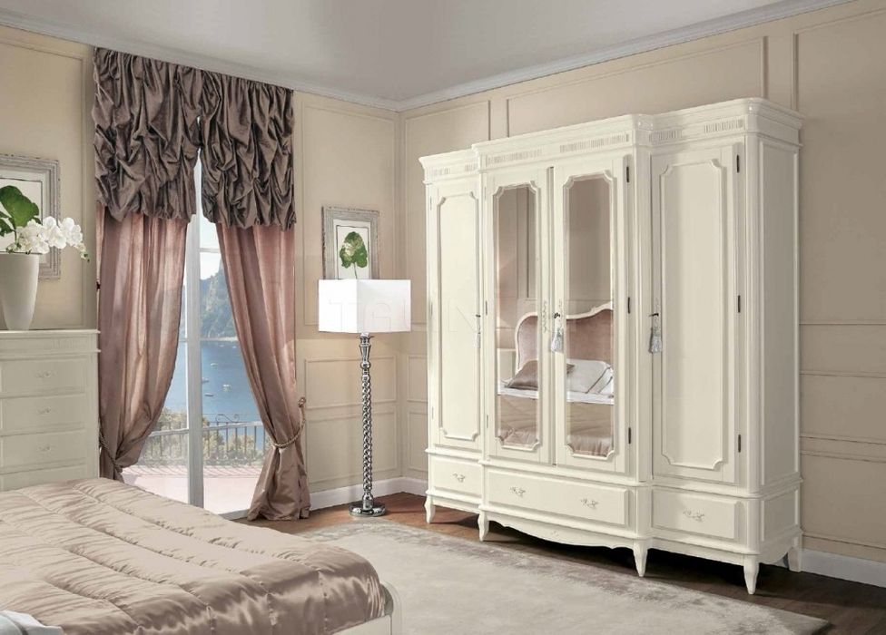 Шкаф, кровать/ итальянская мебель Cavio