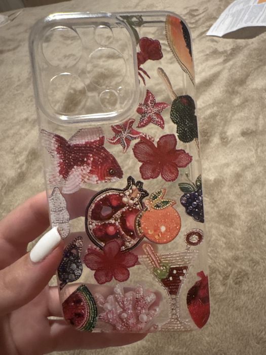 Продавам калъф за Iphone 15 Pro