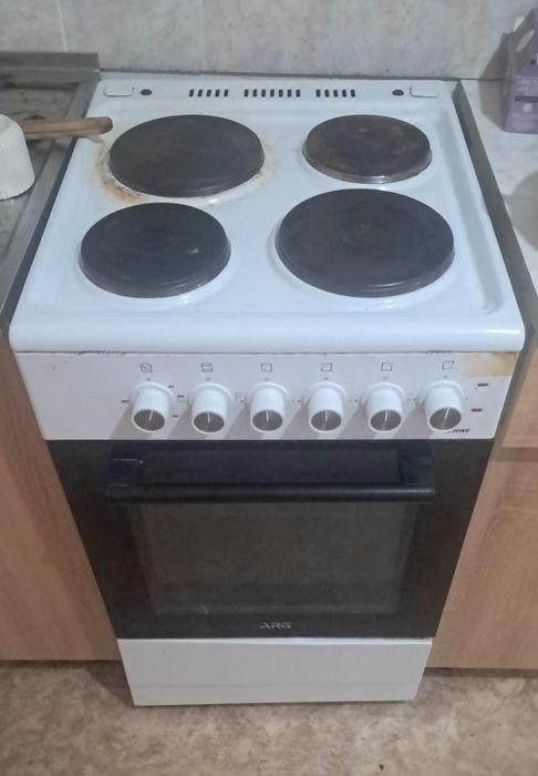 Продам плиту электрическую