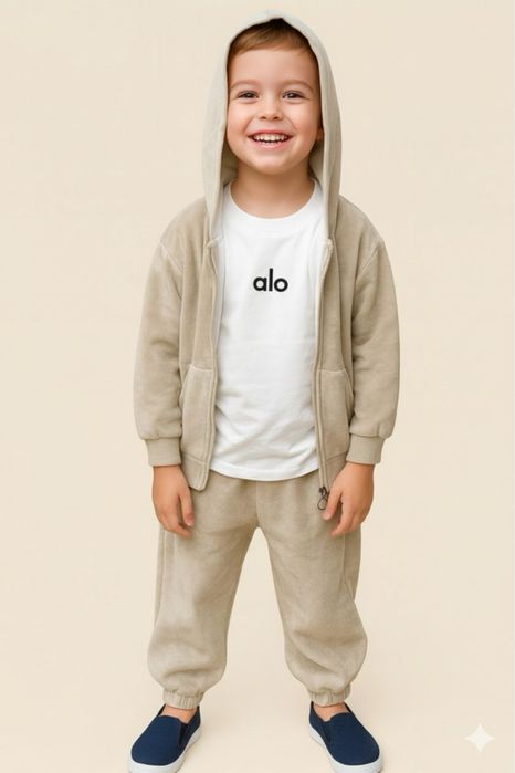 Костюм спортивный на мальчика