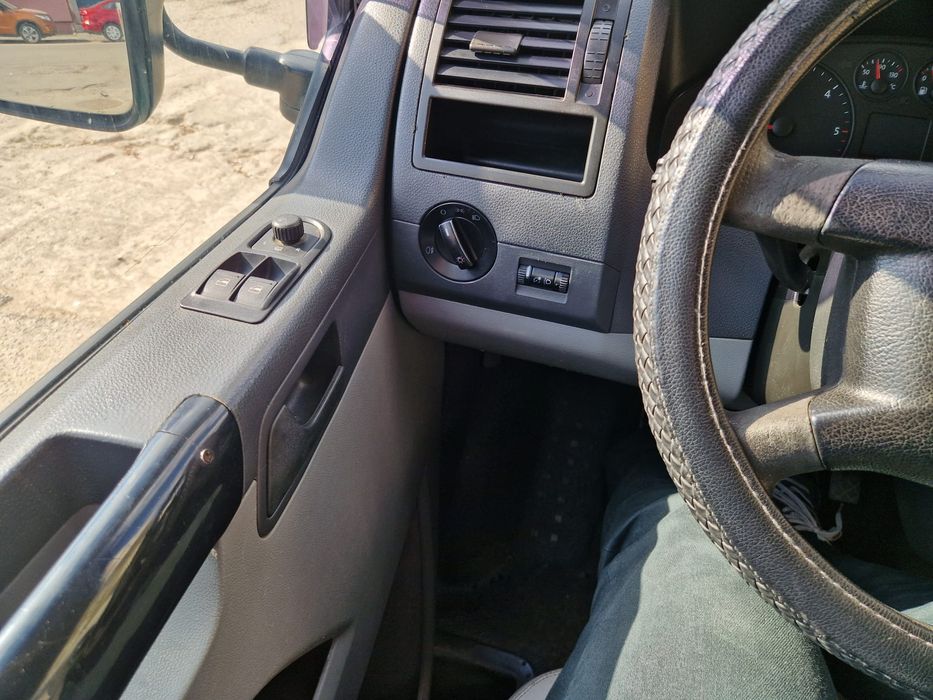 VOLKSWAGEN Transporter 2006 — imagine 6