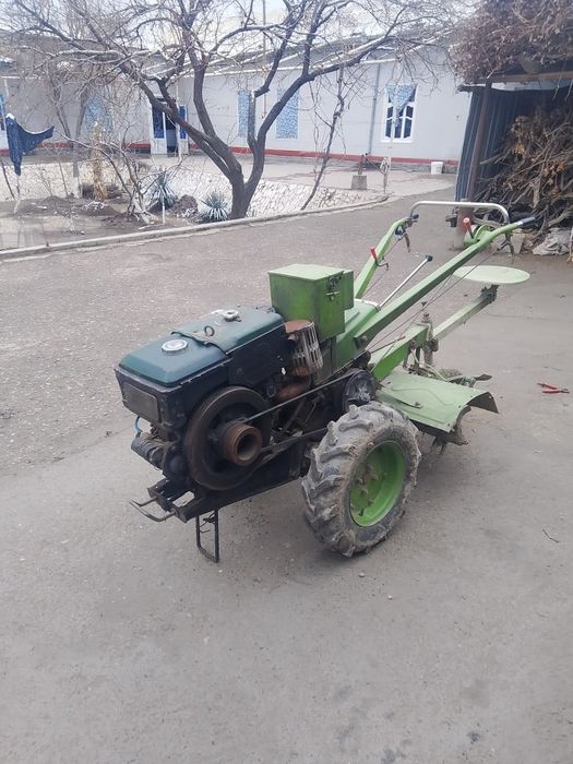 Zubr motobilog sotiladi