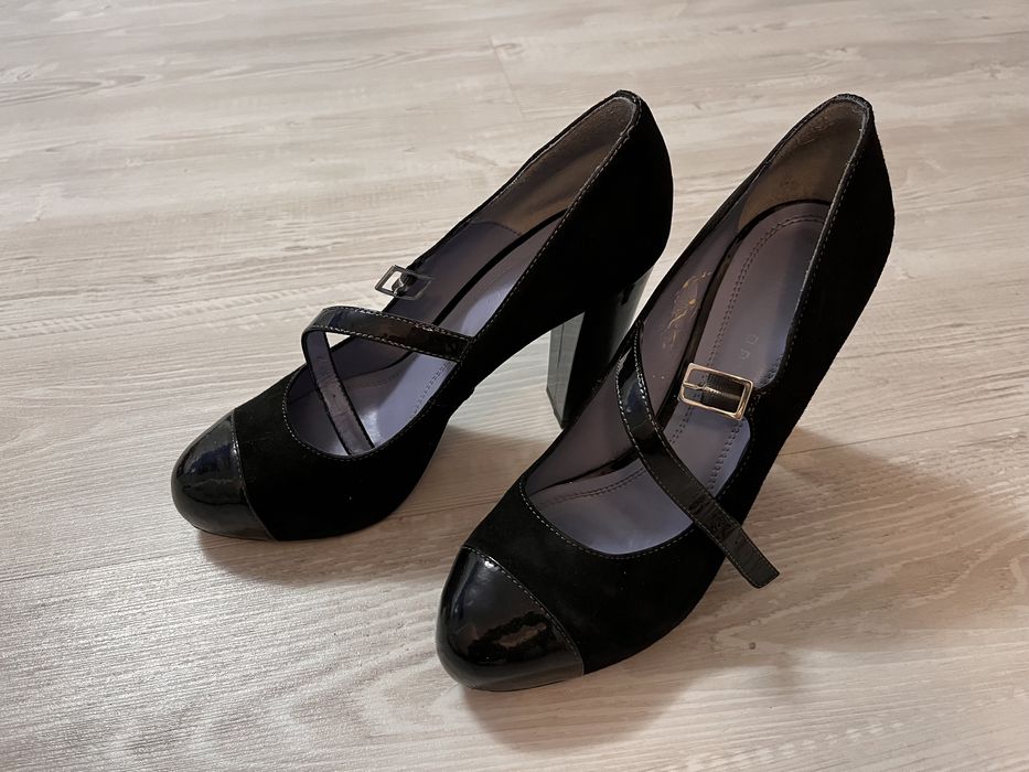 Pantofi si cizme de dama