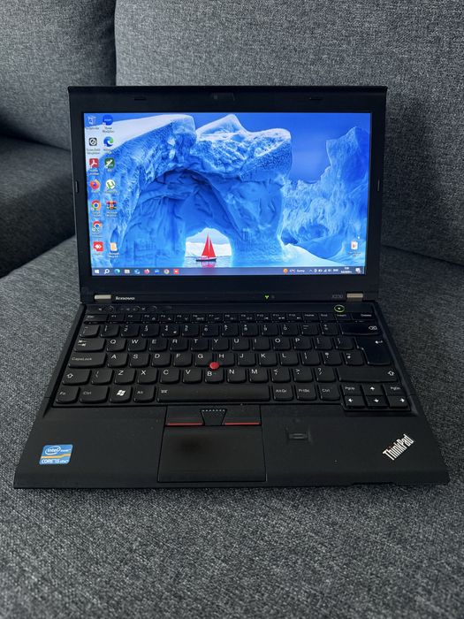 Lenovo X230 /12.5 inch/i5-3320/8 RAM/256+120 SSD/Docking station