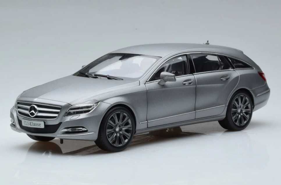 Macheta metalica - Mercedes-Benz CLS-Class 2012, Gri,1:18 Norev.