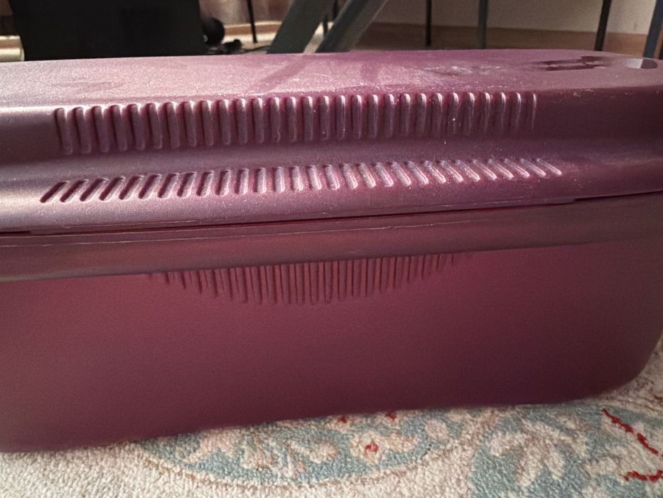 Tupperware контейнер новый