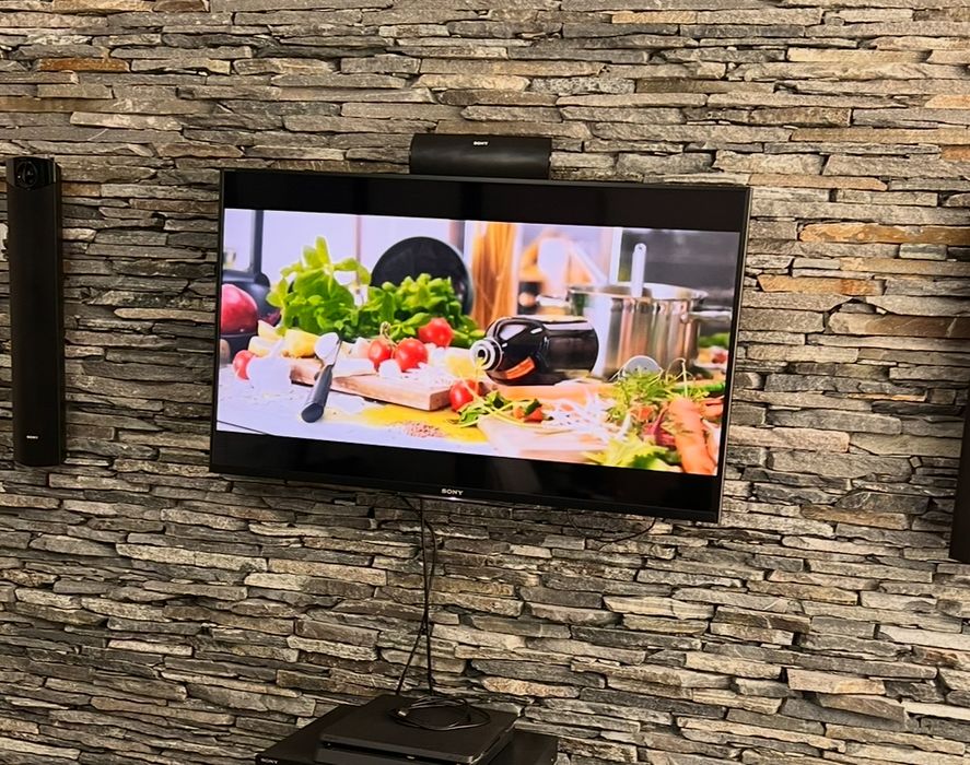 Телевизор SONY 42”