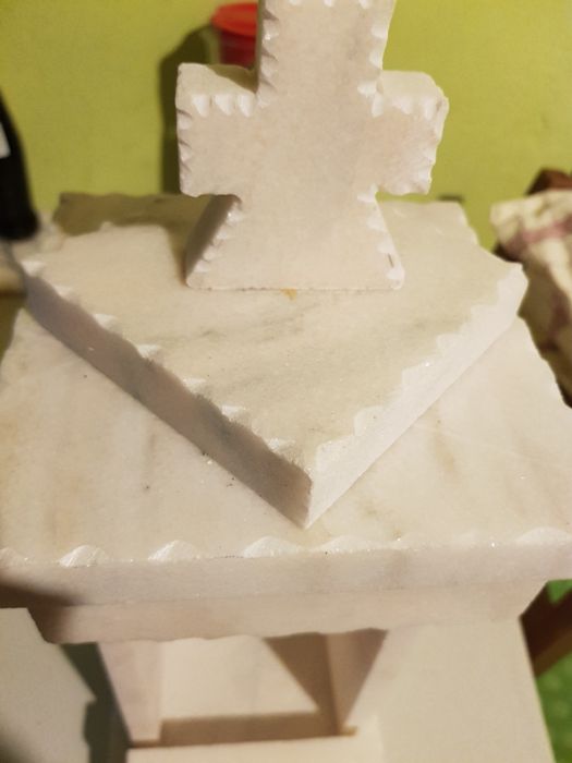 Pentru LUMINA si lumânări