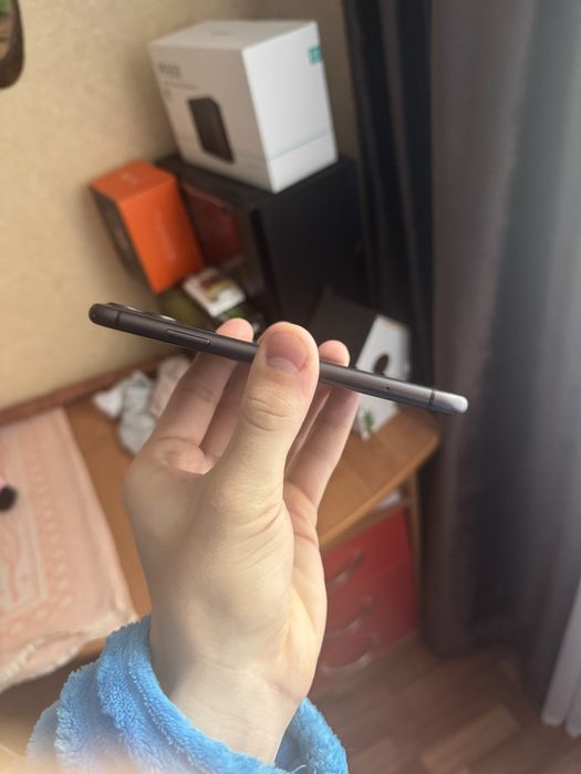 Iphone 11 идеал.