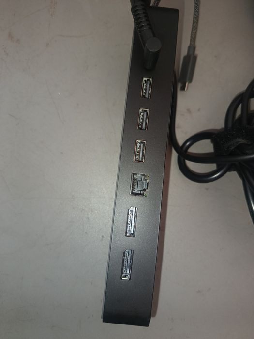 Докинг станция HP в комплект с оригинално зарядно