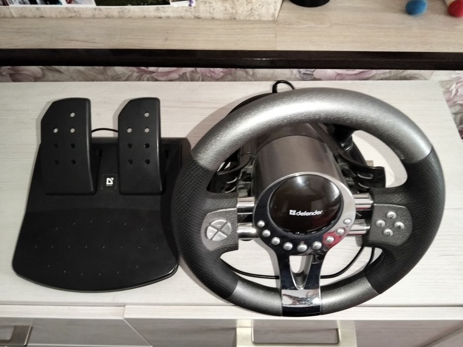Руль Defender Forsage GTR