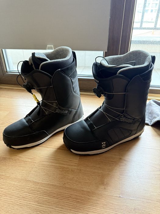 Set complet placa snowboard, boots, legaturi