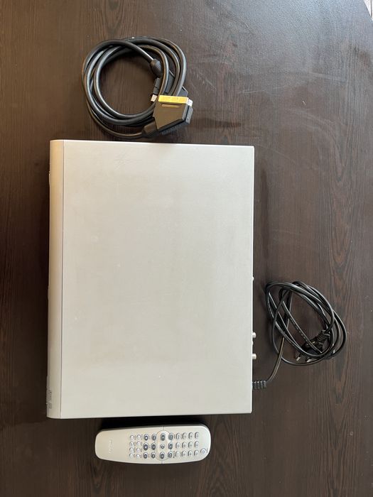 DVD Player Philips DVP520/02 – Complet, cu telecomandă originală și cablu SCART