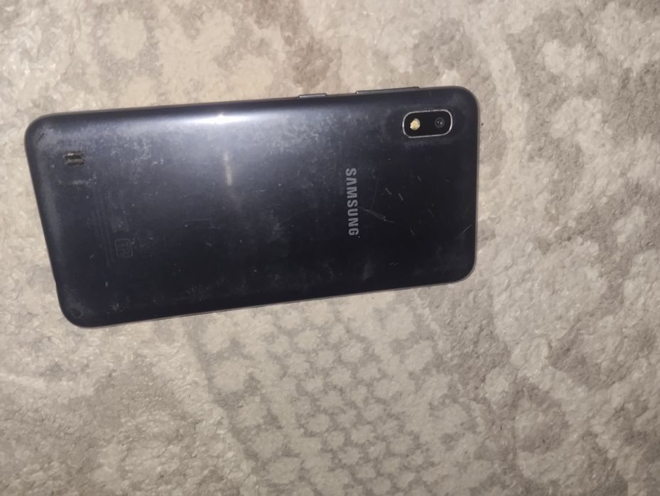 Продам телефоны самсунг