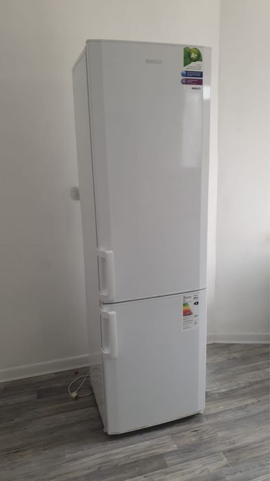 Продается холодильники