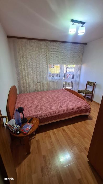 Casă de vânzare în Curtea de Argeș.