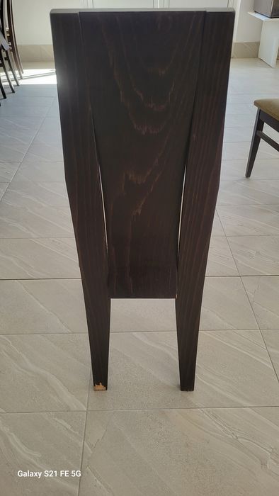 Масивен стол за трапезария