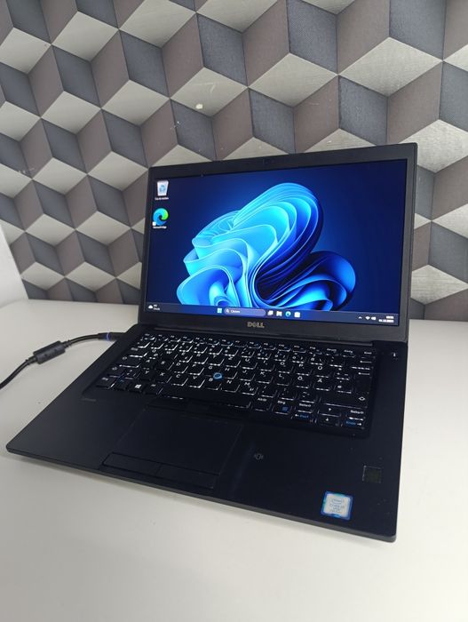 Dell 7480 impecabil procesor i7 7600 cu sim  impecabil procesor i