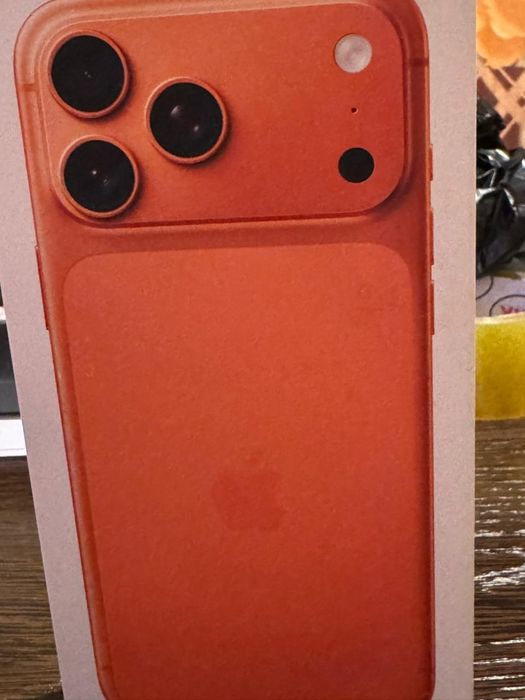 Айфон 17 про Макс ,  есим ,запечатаные