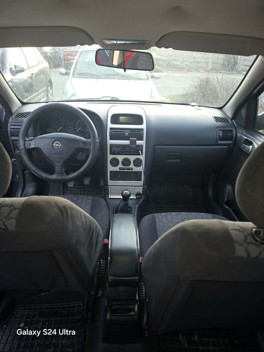 Vand opes astra g 1.6 benzina ,an fabricație 1999