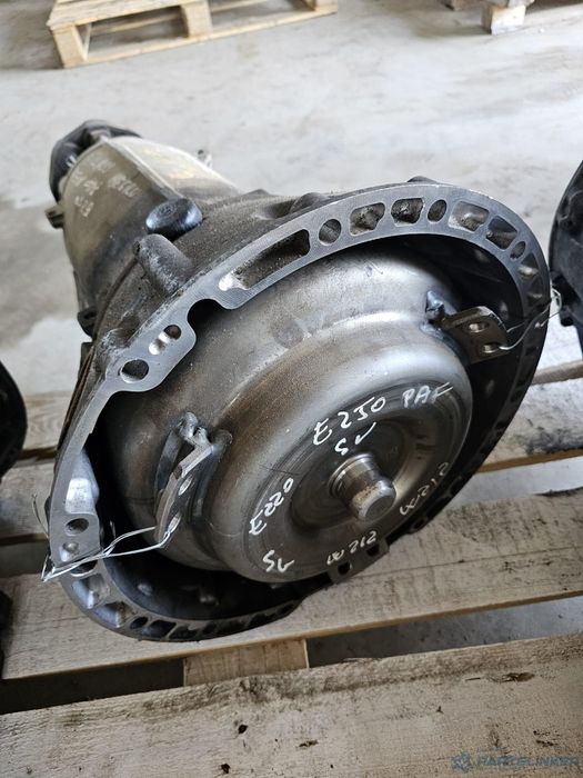 Cutie Viteza Mercedes-Benz E-Class W212 2009 - > 2.2 E 200 Cdi / Bluet