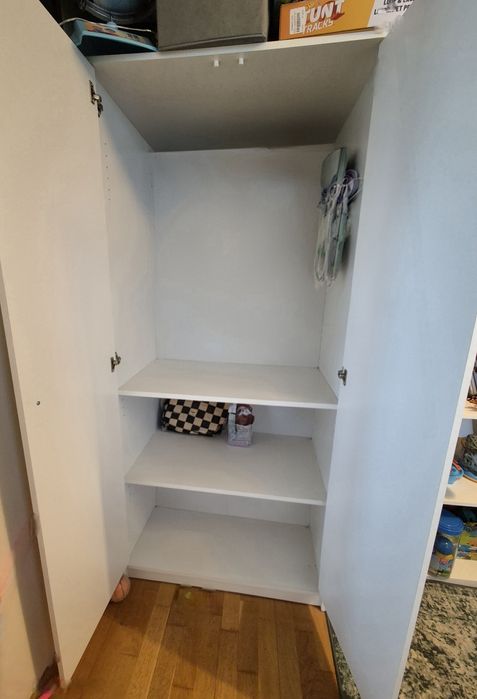 Dulap Ikea alb in 2 usi