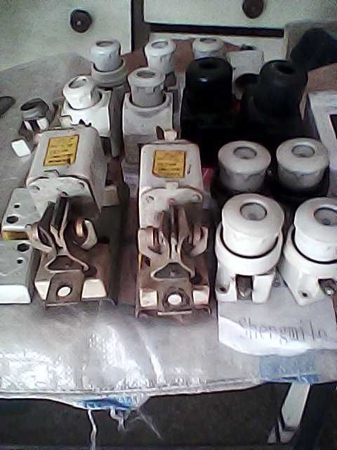 Вискомощни бушони 160 А и Витлови 63,25 А външни бакел. предпазители .