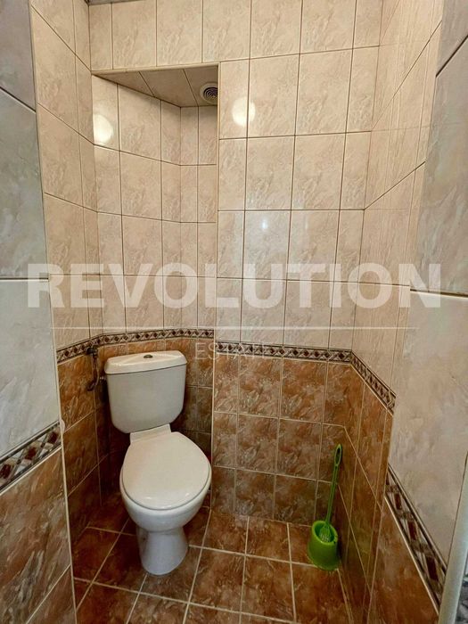 Дава се под наем Тристаен апартамент в Варна, Център - 74 кв.м за 510 € - Снимка #12