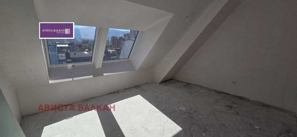 Продава се Тристаен апартамент в София, Център - 151 кв.м за 2153 €/кв.м - Снимка #2