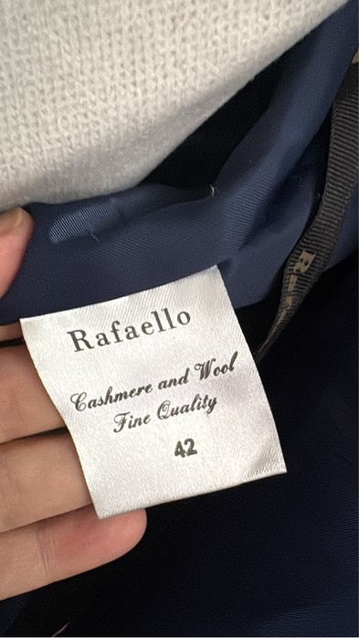 Пальто оригинал фирмы Рафаелло