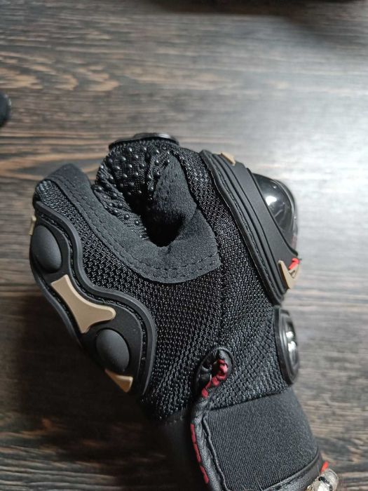 Мото ръкавици - летни L и XL