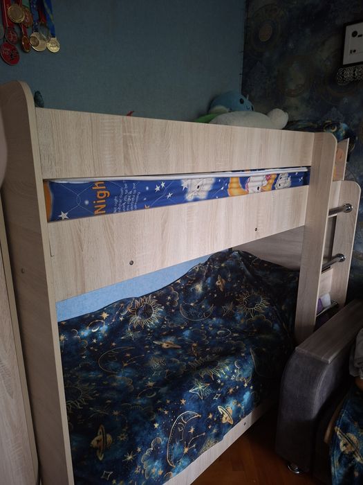 Продам детскую мебель