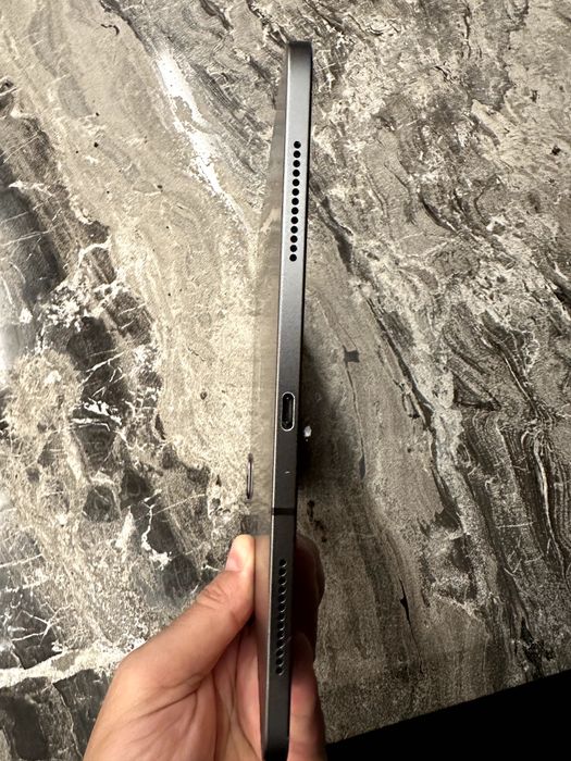 IPad Pro 11 инча 2 gen  Space Black Запазен