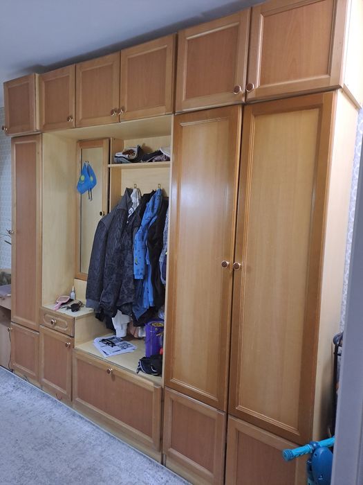 Продам прихожую отличного качества