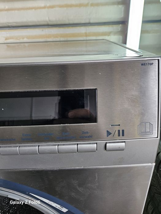 Професионална пералня  Electrolux we170p