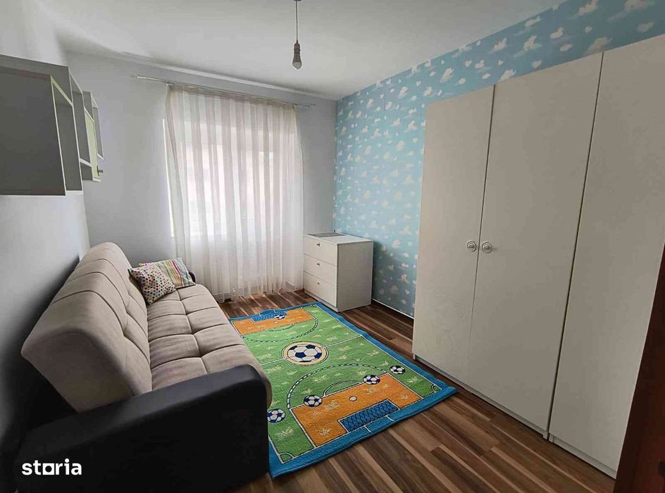 Apartament 3 camere nicolina bloc 1990