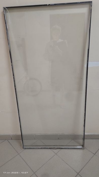 Стеклопакет тройной. Герметичный