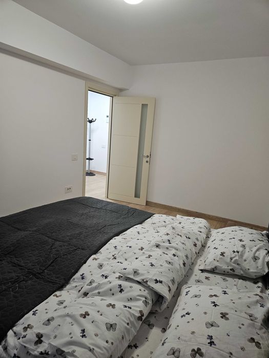 Inchiriez ap 2 camere newton iasi