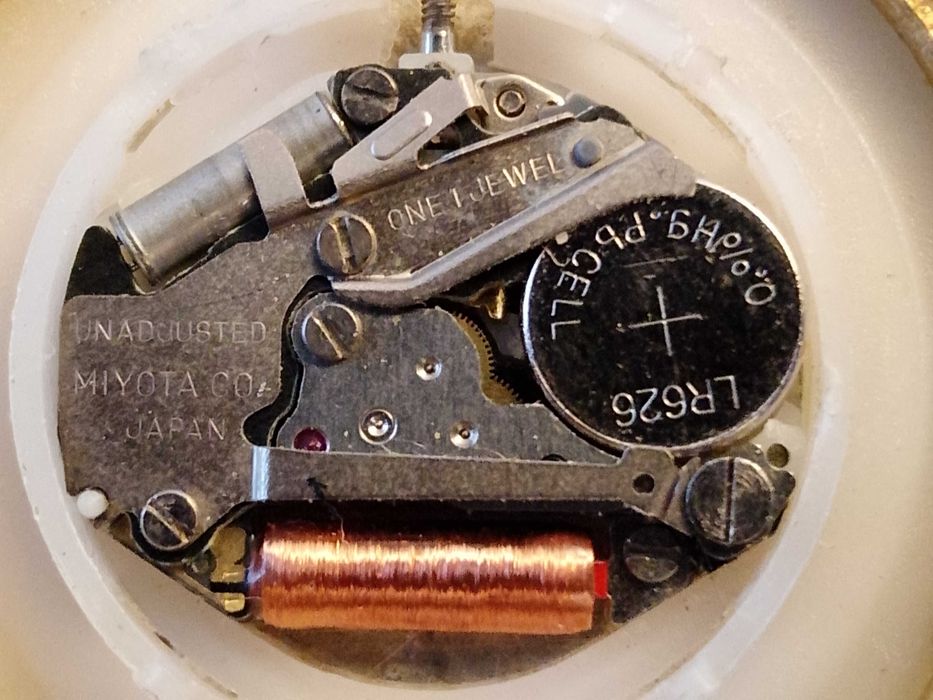 Часовник ,,SEIKO,, Quartz  Диаметър 3 см