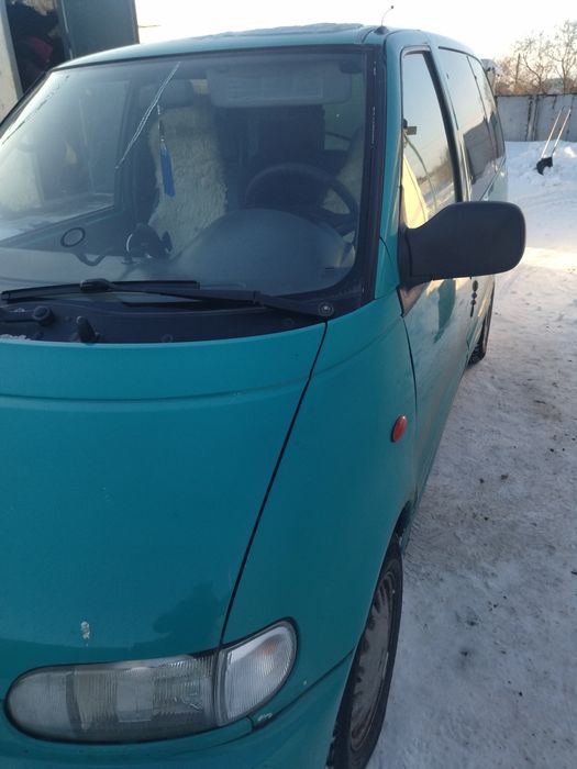 Продам Ниссан Серена