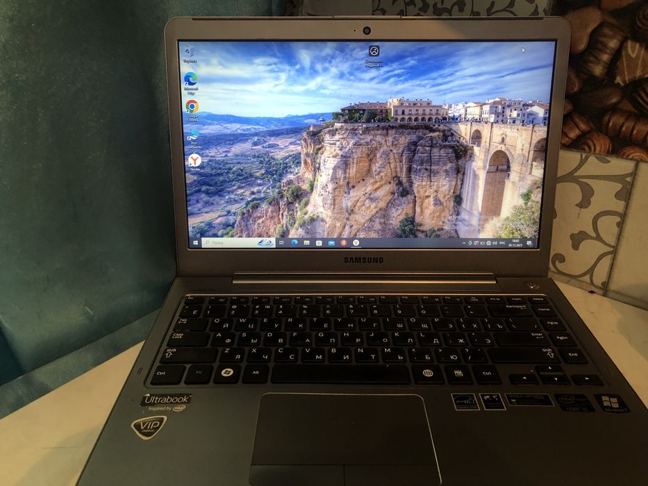 Продам ноутбук айкор 5