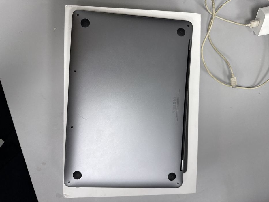 Macbook Pro 13 2022