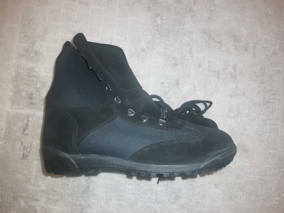 Продам форму, берцы, звонить на телефон!