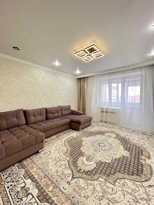 Продам трехкомнатную квартиру