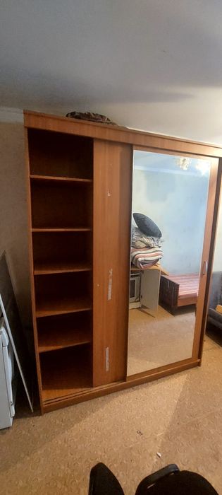 Продам шкаф. 8000тг.