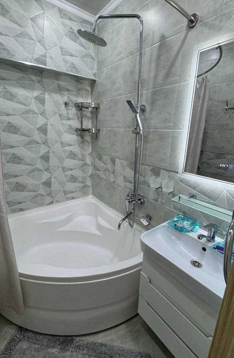 Shayxontohur 2/4/9  60 m2 Sebzor Riviera Mall!