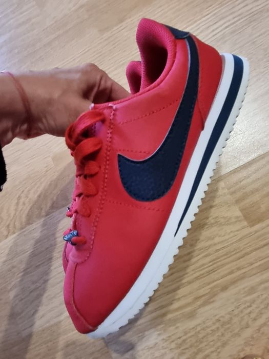 Маратонки NIKE  унисекс