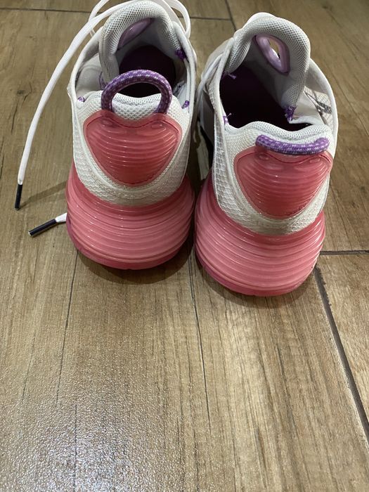 Модерни Маратонки NIKE