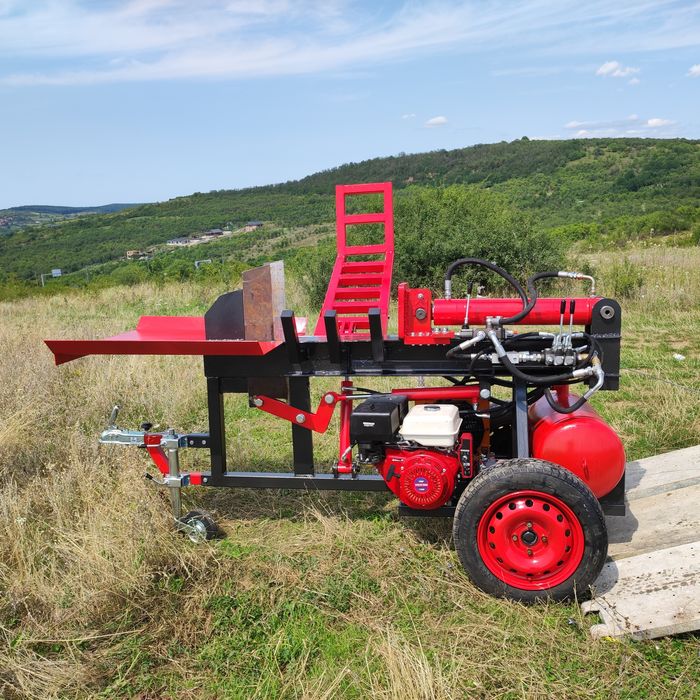 Crepator lemne motor benzina