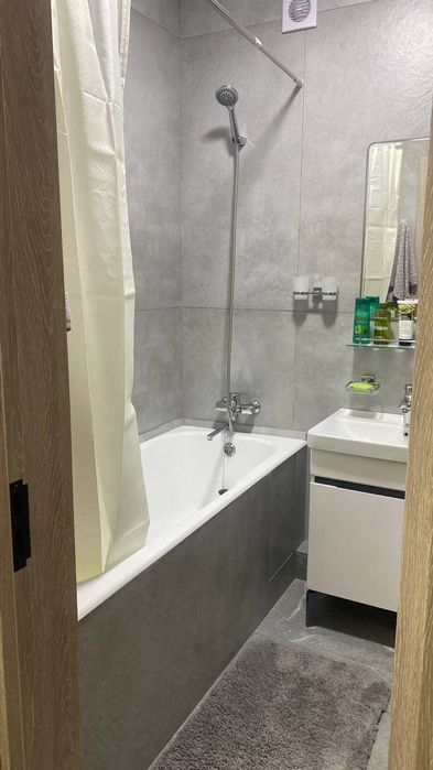 Аренда ЦУМ 3 комнаты 4 этаж